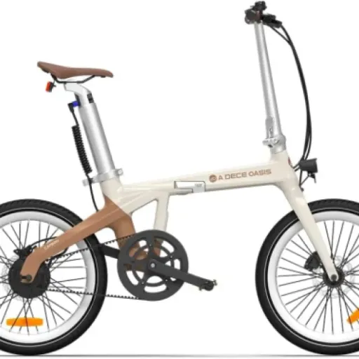 Test Ado Air Carbon*2 : le vélo électrique pliable léger qui vise les trajets urbains sans prise de tête